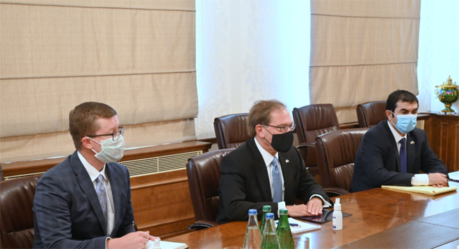 Джейхун Байрамов обсудил вопросы сотрудничества с послом США