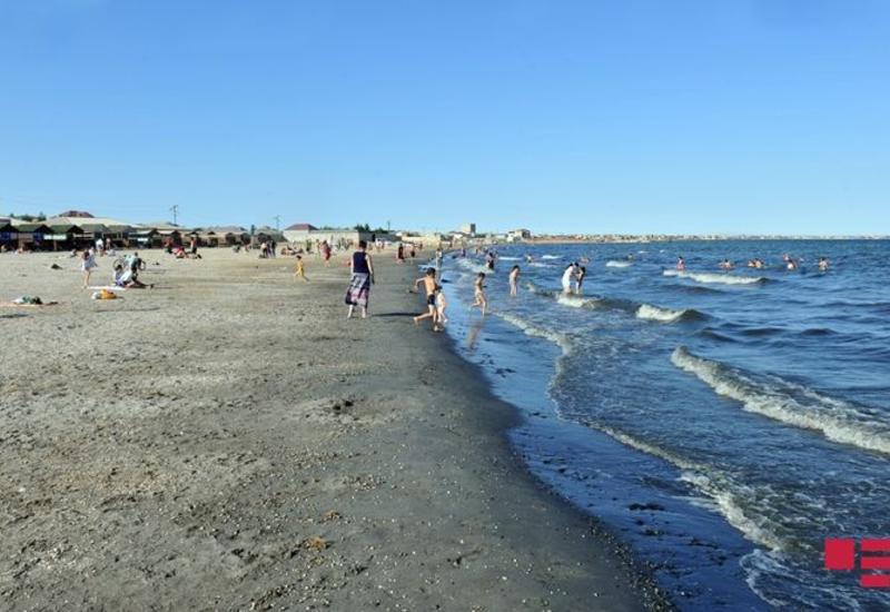 На пляжах Баку и Сумгайыта могут одновременно отдыхать 100 тысяч человек