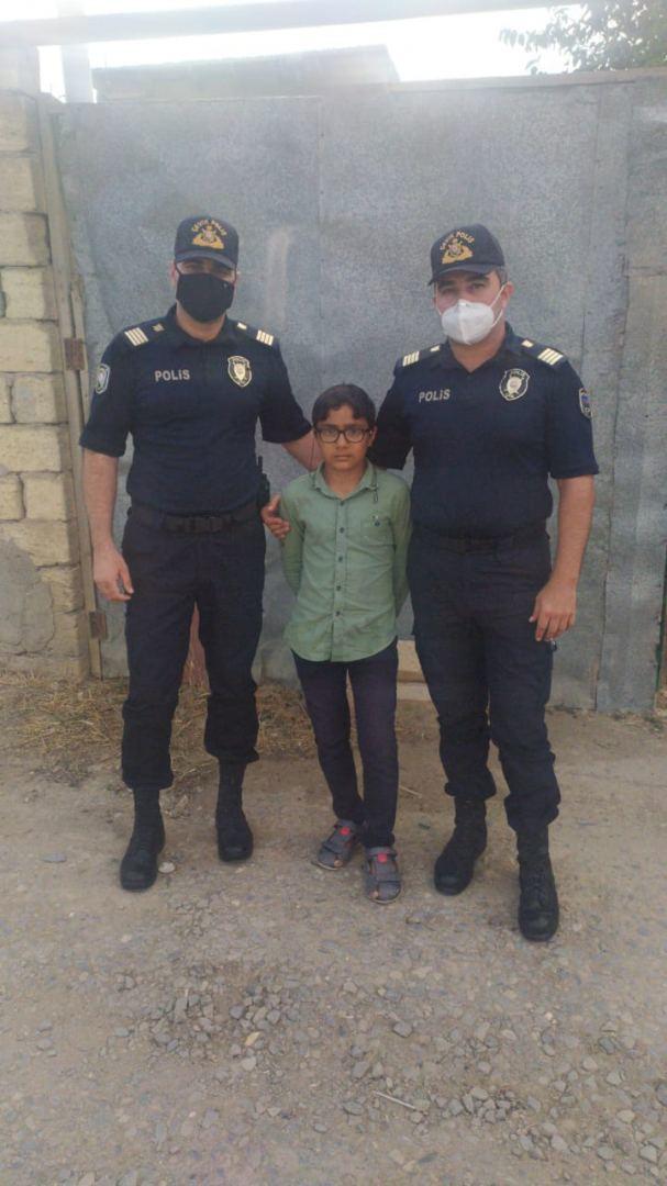 Polislər dənizdə boğulmaq təhlükəsi ilə üzləşən üç nəfəri xilas edib