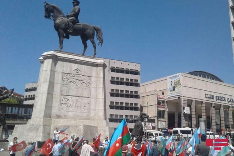В Анкаре прошла акция в поддержку Азербайджана