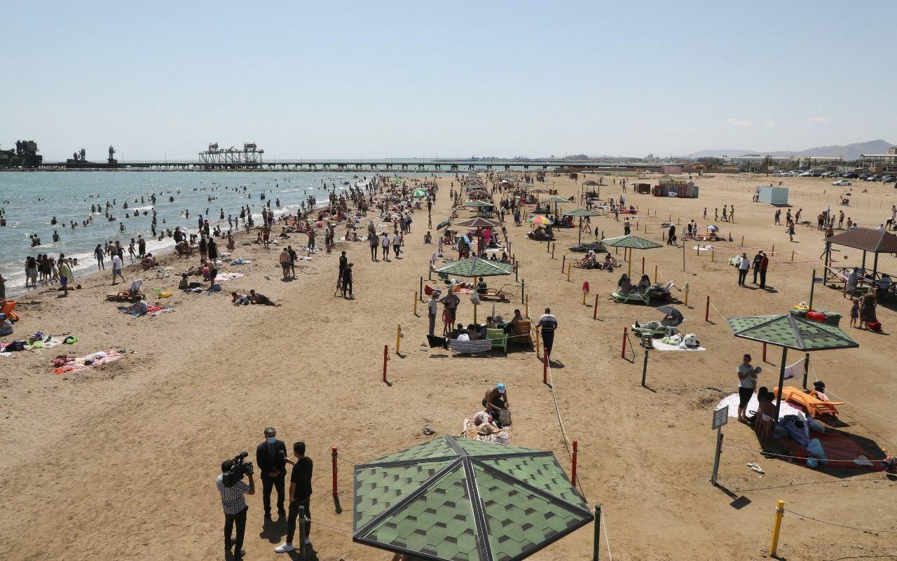 На бакинских пляжах усилили контроль за соблюдением карантинных мер