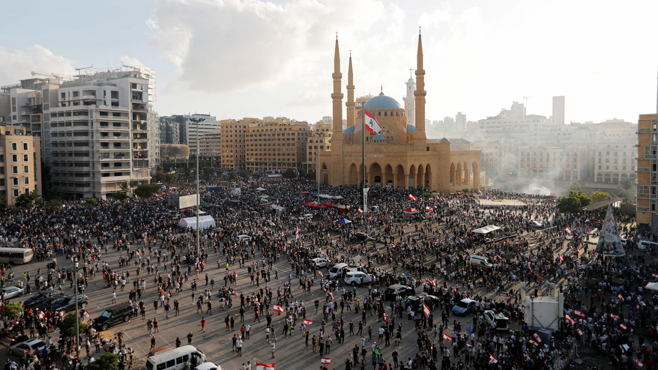Беспорядки в Бейруте: сотни пострадавших и захваченные здания правительства