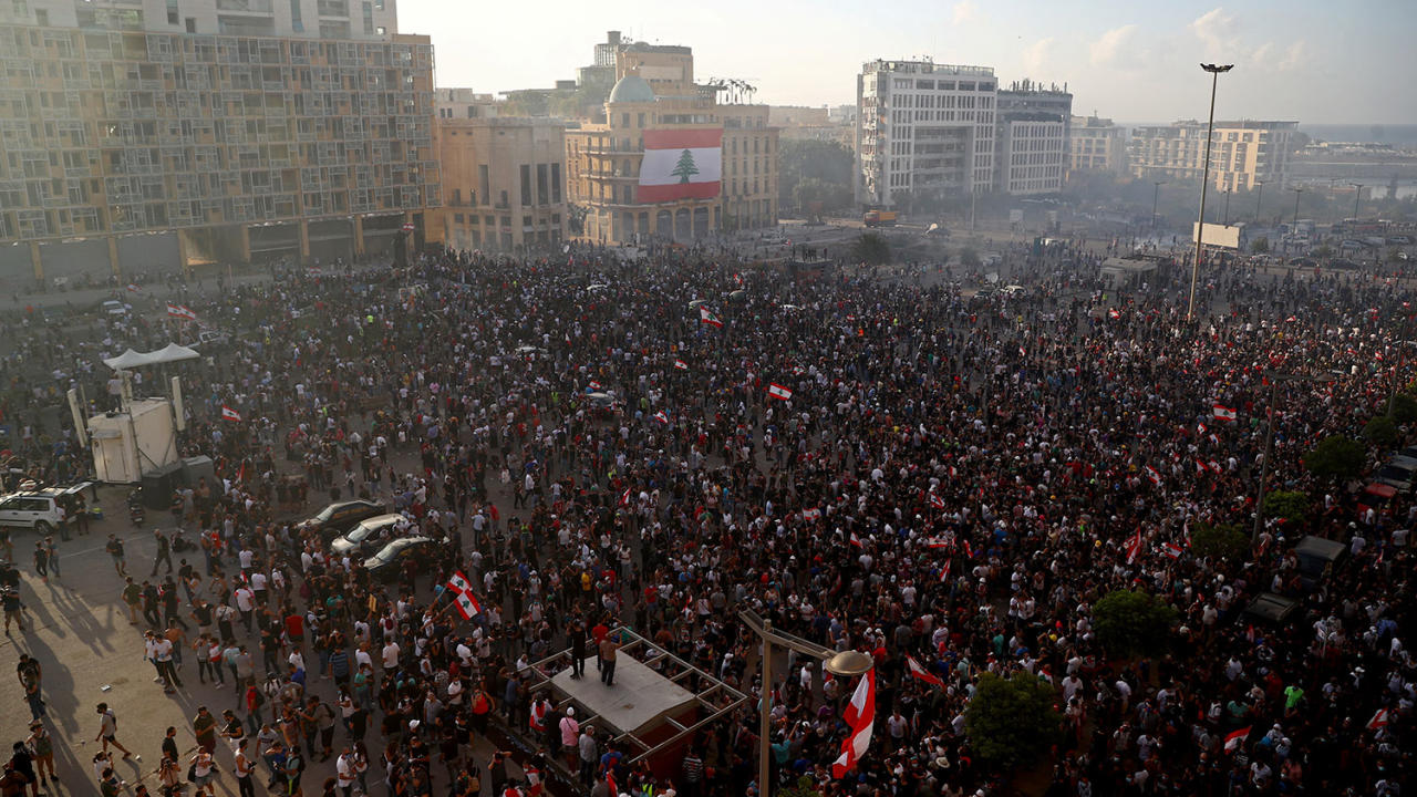 Беспорядки в Бейруте: сотни пострадавших и захваченные здания правительства