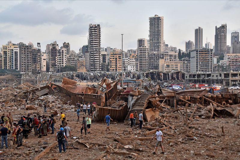 В Бейруте могут обрушиться десятки уникальных исторических зданий