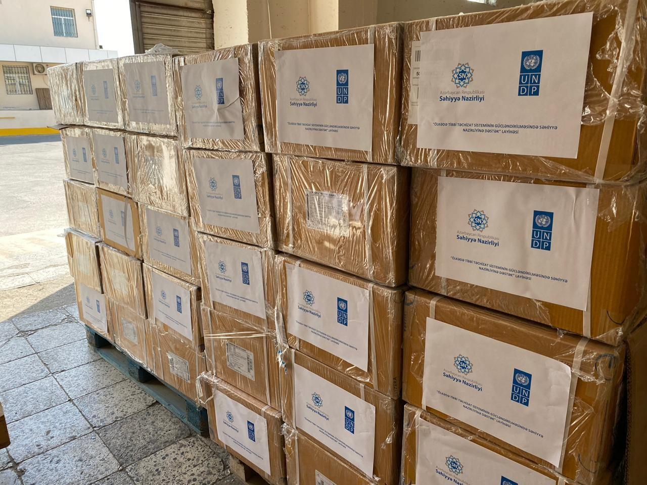 По линии ООН в Азербайджан доставлено свыше 5000 упаковок лекарств