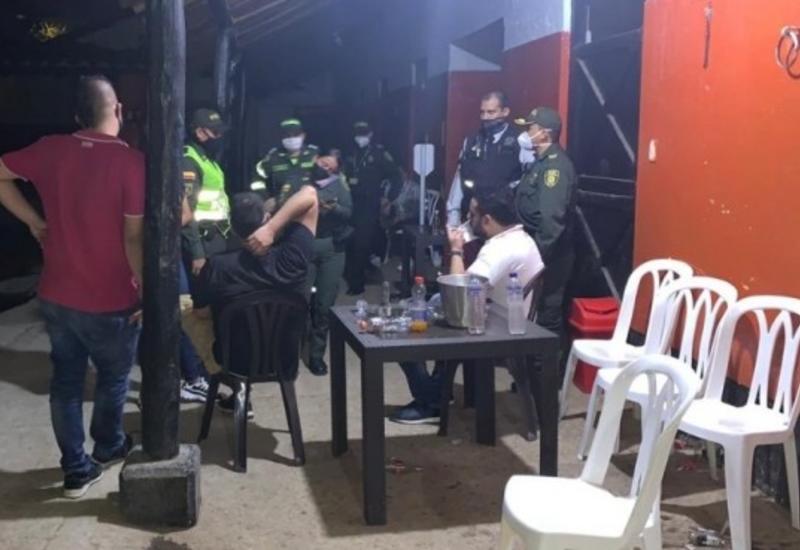 На вечеринке в Колумбии задержаны почти 100 человек
