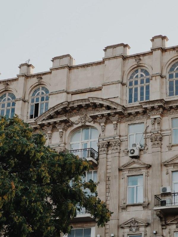 Маскароны Баку - Что это такое и где их смотреть