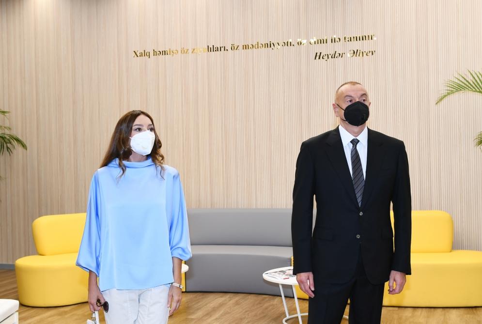 Президент Ильхам Алиев и Первая леди Мехрибан Алиева приняли участие в открытии после капитального ремонта Детской школы искусств в Баку