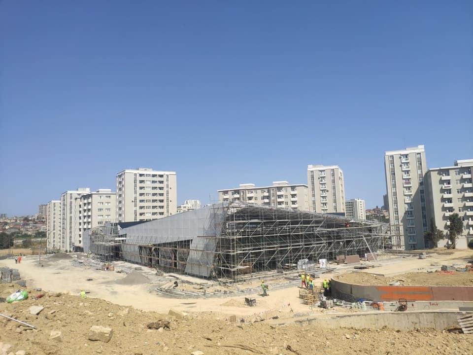 В Баку строится новый молл