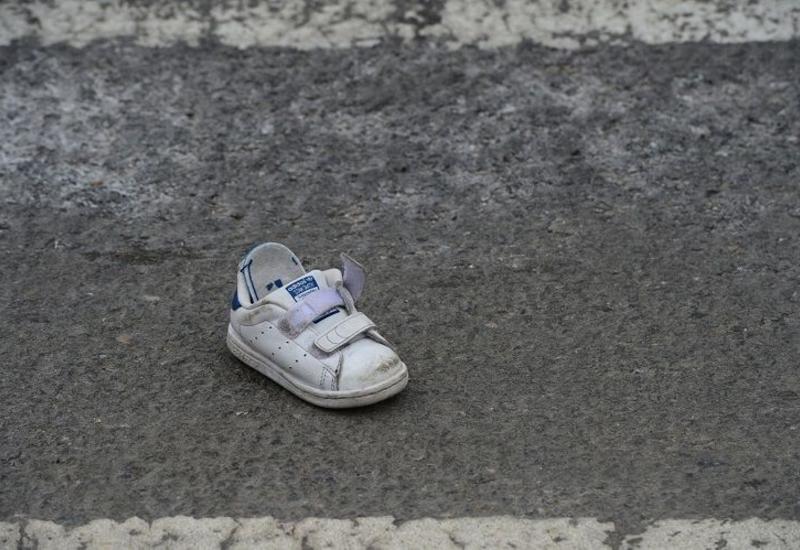 В Балакене автомобиль сбил насмерть 4-летнюю девочку