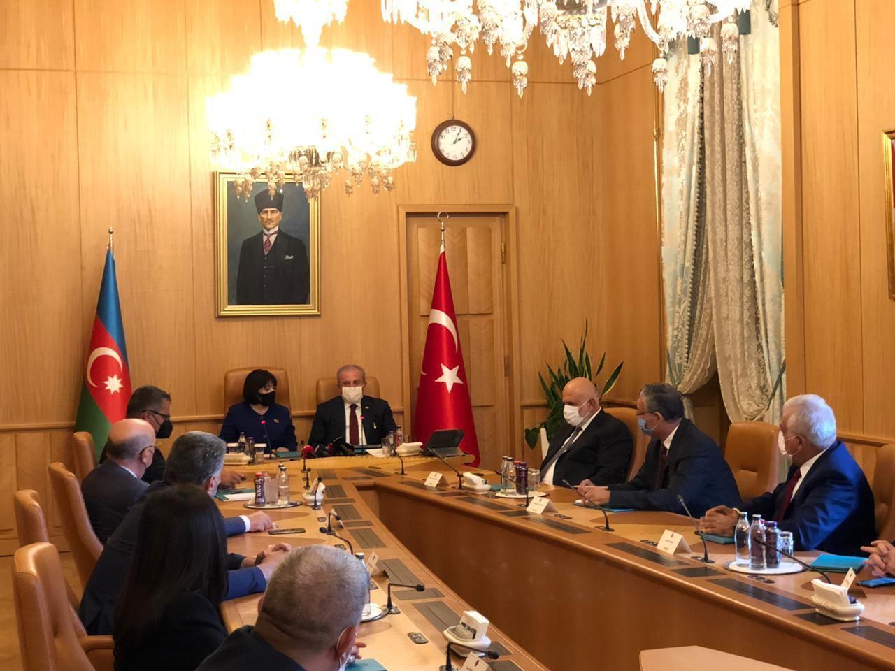 Сахиба Гафарова провела переговоры с председателем Великого Национального собрания Турции