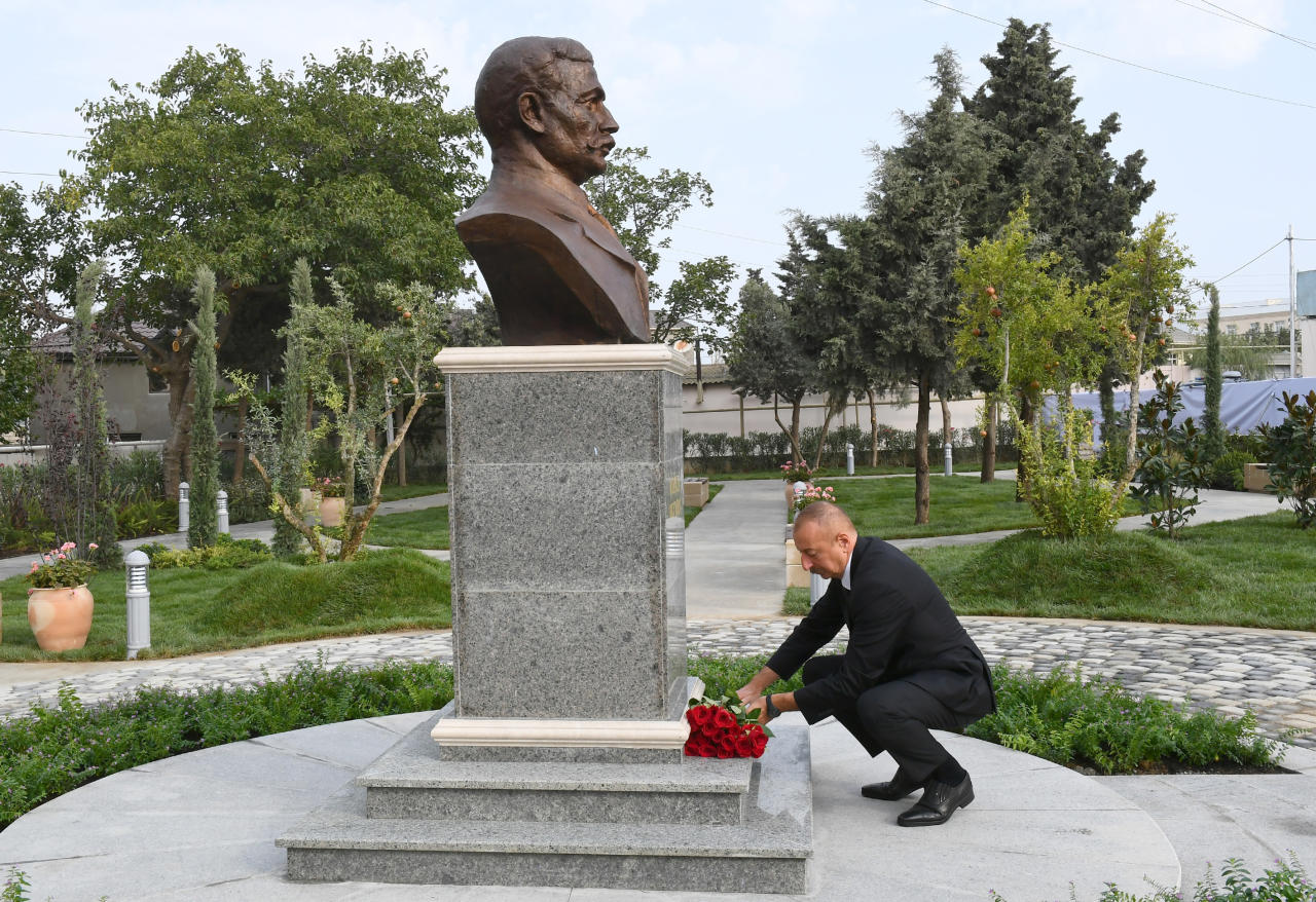 Президент Ильхам Алиев ознакомился с условиями, созданными в парке имени Муртузы Мухтарова в поселке Амирджан