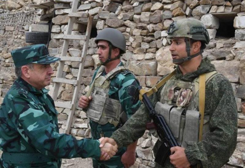 Prezidentin köməkçisi sərhəd diviziyasının hərbi hissə və bölmələrinə səfər edib