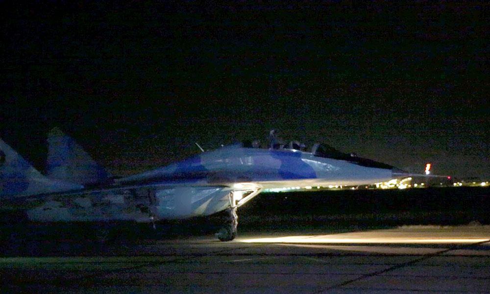 Азербайджанская авиация отрабатывает ночные бои