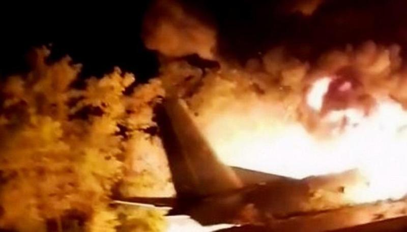 В Украине разбился военный самолет
