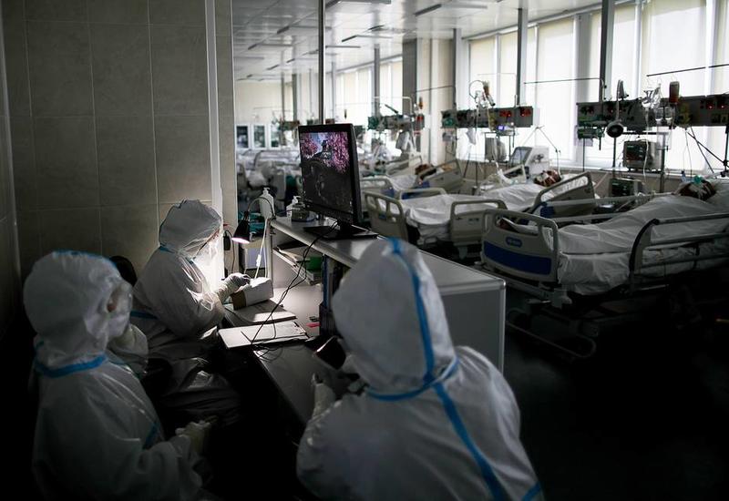 В России за сутки от коронавируса умерло 320 человек