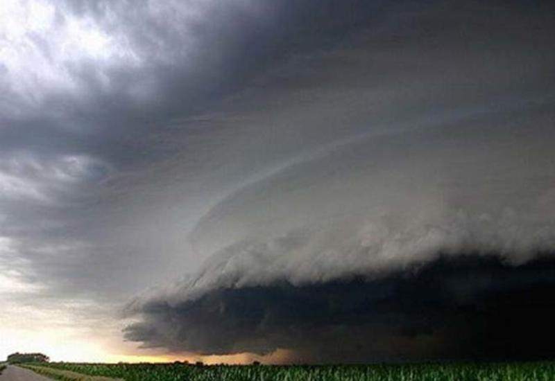 Природа: шторм «Зета» обвалился на Юкатан и движется к Луизиане