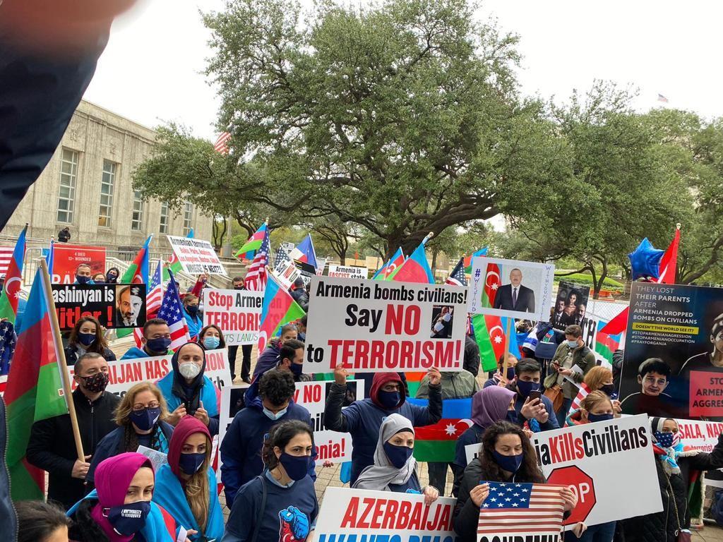 Азербайджанцы США на акции против армянского вандализма