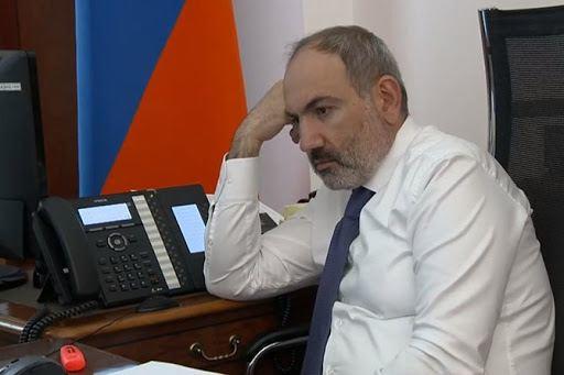 В Армении предрекают уход Пашиняна под давлением улицы
