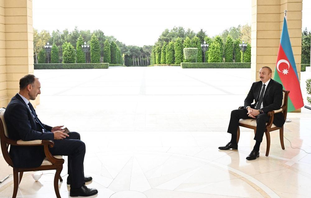 Президент Ильхам Алиев дал интервью немецкому телеканалу ARD