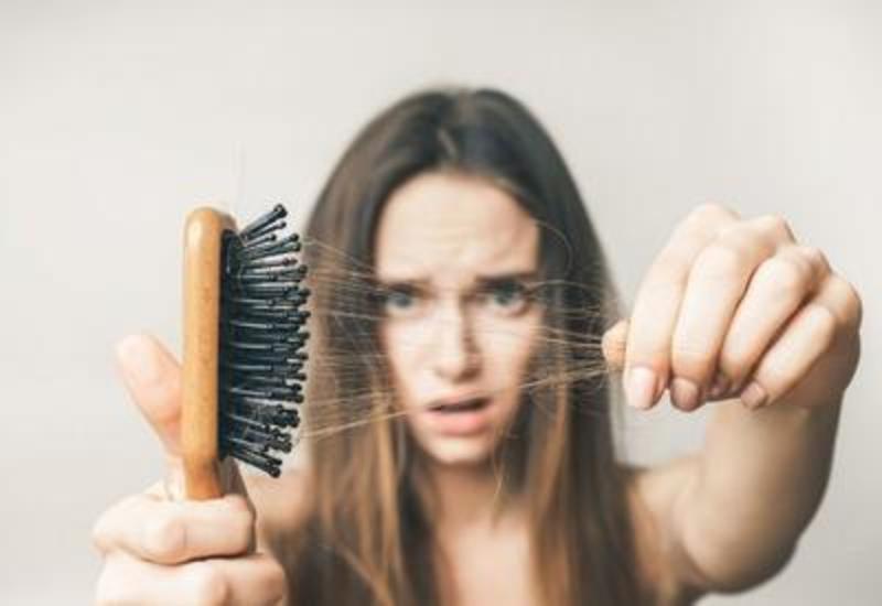 Как справиться с сезонным выпадением волос