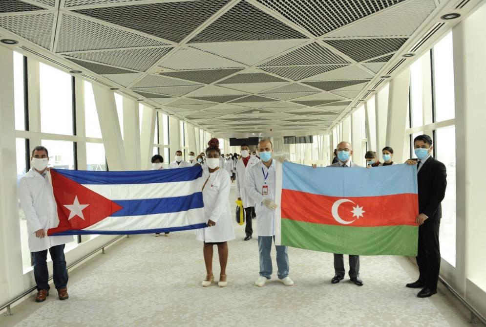 Кубинские врачи приехали в Азербайджан для борьбы с коронавирусом