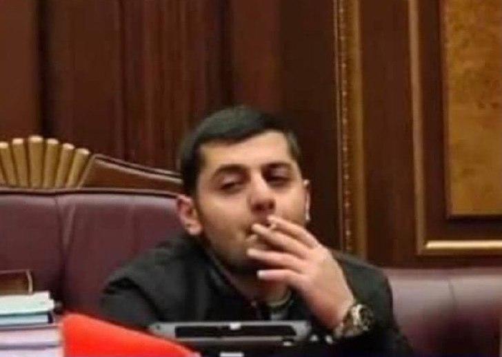 В Армении начали убивать ворвавшихся в парламент