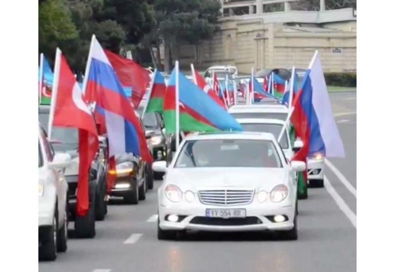 В Баку состоялось автомобильное шествие в честь возвращения Кельбаджара