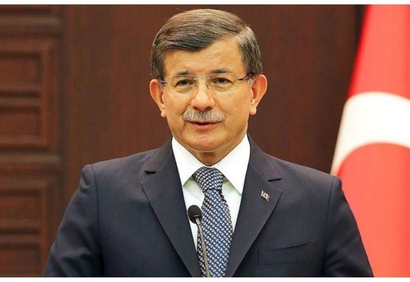 Бывший премьер-министр Турции заразился коронавирусом