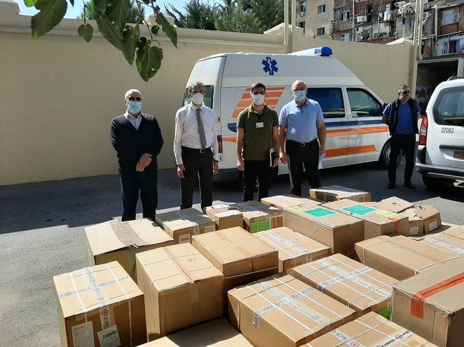 Комитет красного креста пожертвовал TƏBİB 10 комплектов для помощи раненым в боях