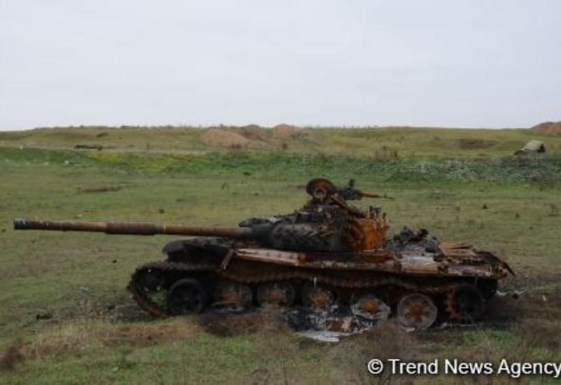 Ученые UNEC посчитали стоимость уничтоженной военной техники Армении