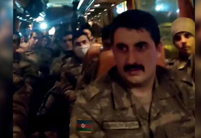 Азербайджанских военнослужащих торжественно встретили в Турции