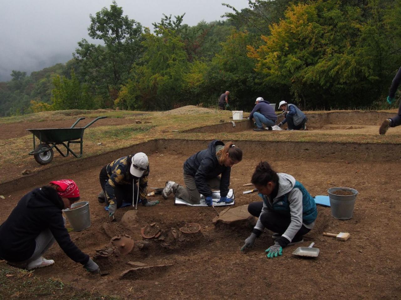 В Шеки нашли новые погребальные обычаи древней Албании