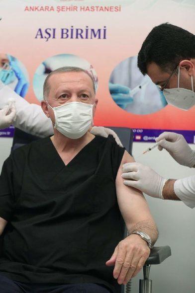 Эрдоган привился от коронавируса