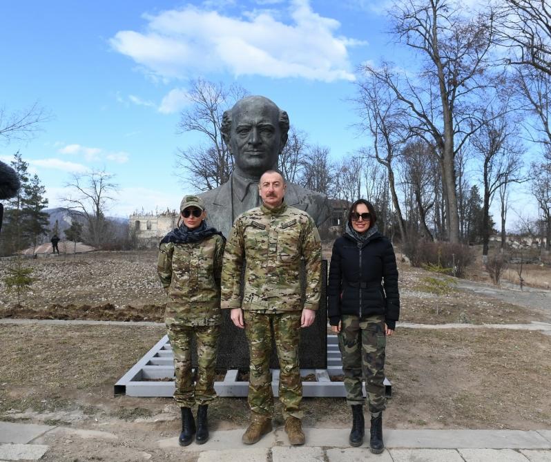 Президент Ильхам Алиев заложил фундамент дороги Физули-Шуша, аэропорта в Физулинском районе, а также посетил Шушу