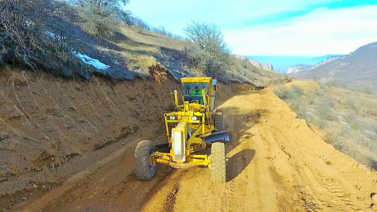 Передана в пользование двухполосная служебная дорога до города Шуша