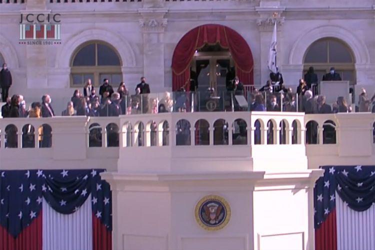 Джозеф Байден вступил в должность 46-го президента США