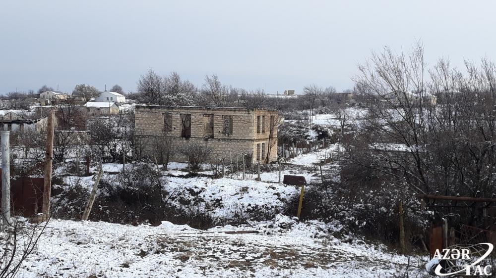 Армяне разрушили древнюю мечеть и кладбище в селе Паправенд Агдама