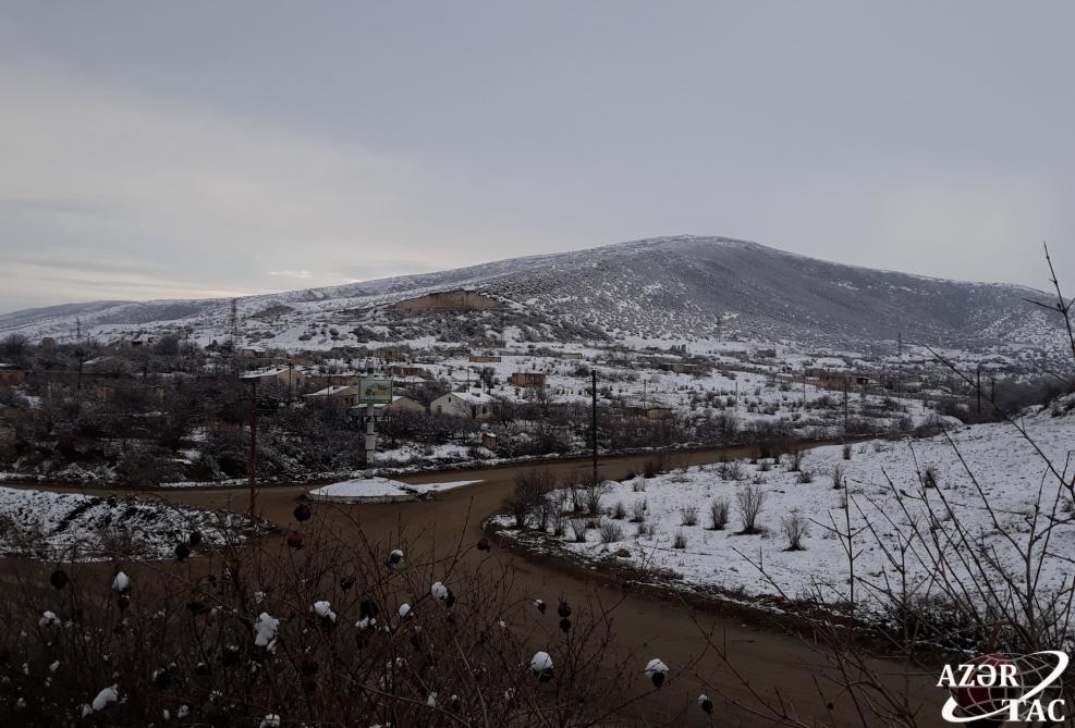 Армяне разрушили древнюю мечеть и кладбище в селе Паправенд Агдама