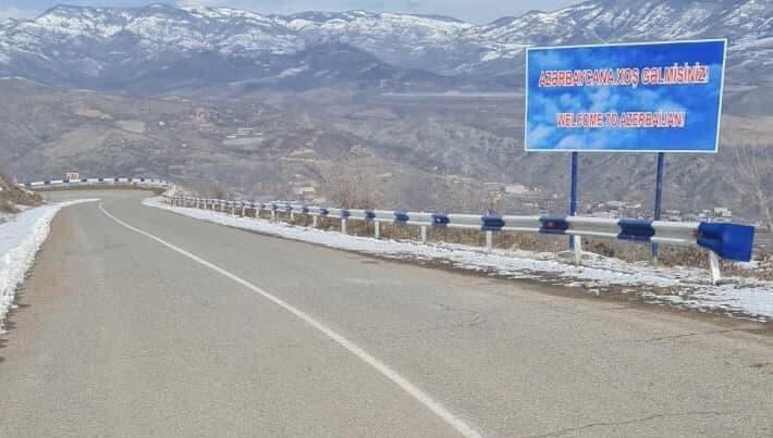 Армяне впали в панику из-за таблички "Добро пожаловать в Азербайджан"
