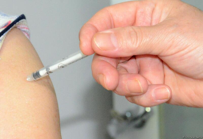 Сотрудники НАНА старше 65 лет прошли вакцинацию