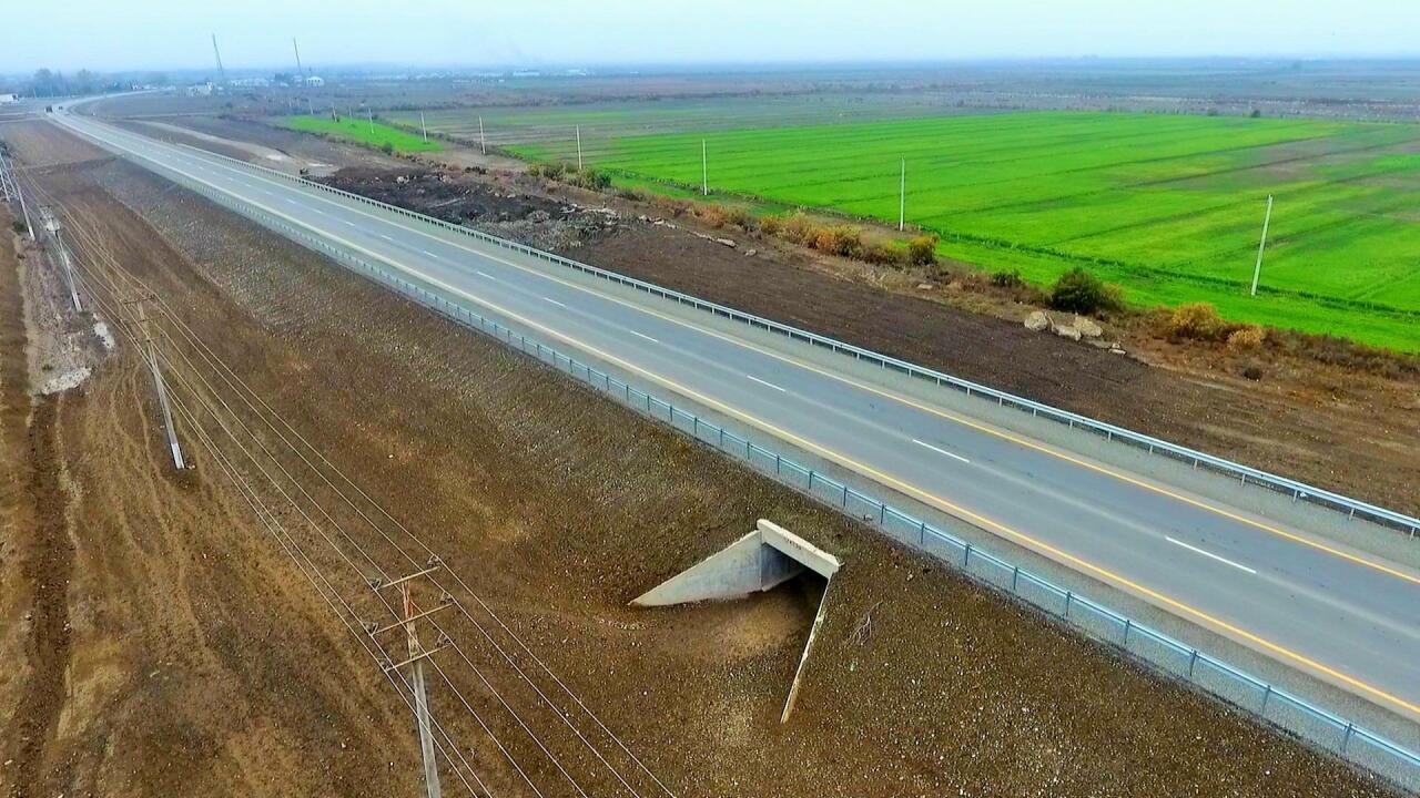 В Азербайджане построен новый автомобильный мост через Куру