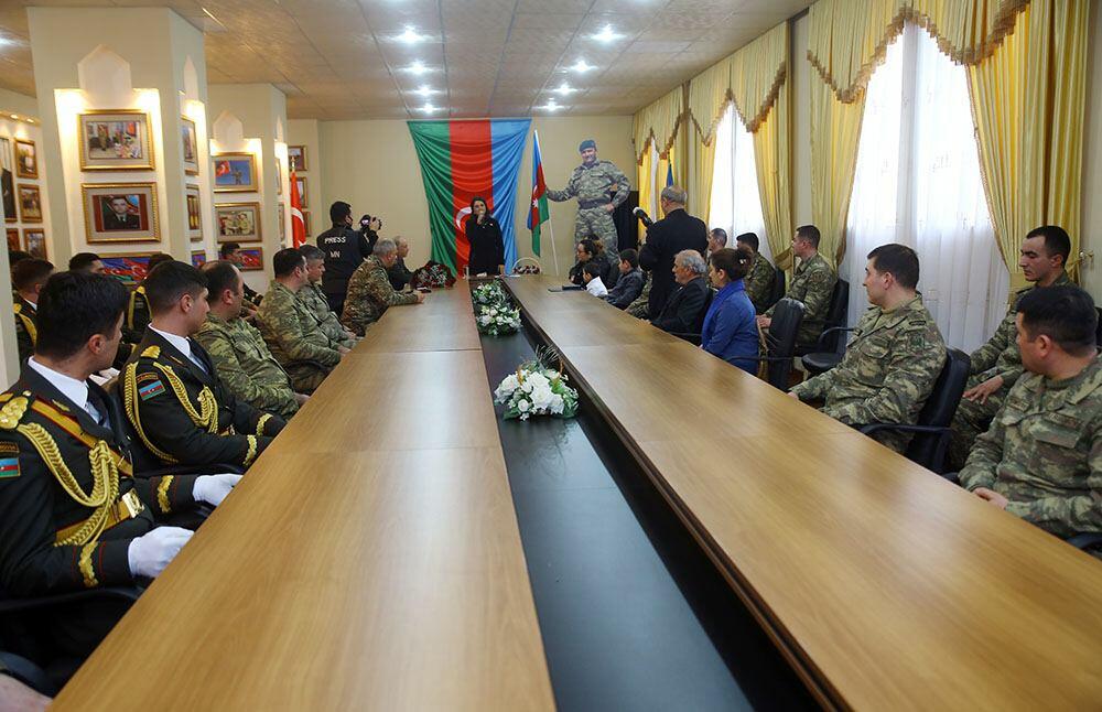 NATO Azərbaycan Ordusunun şəhid mayorunu "Ləyaqətli xidmət" medalı ilə təltif edib