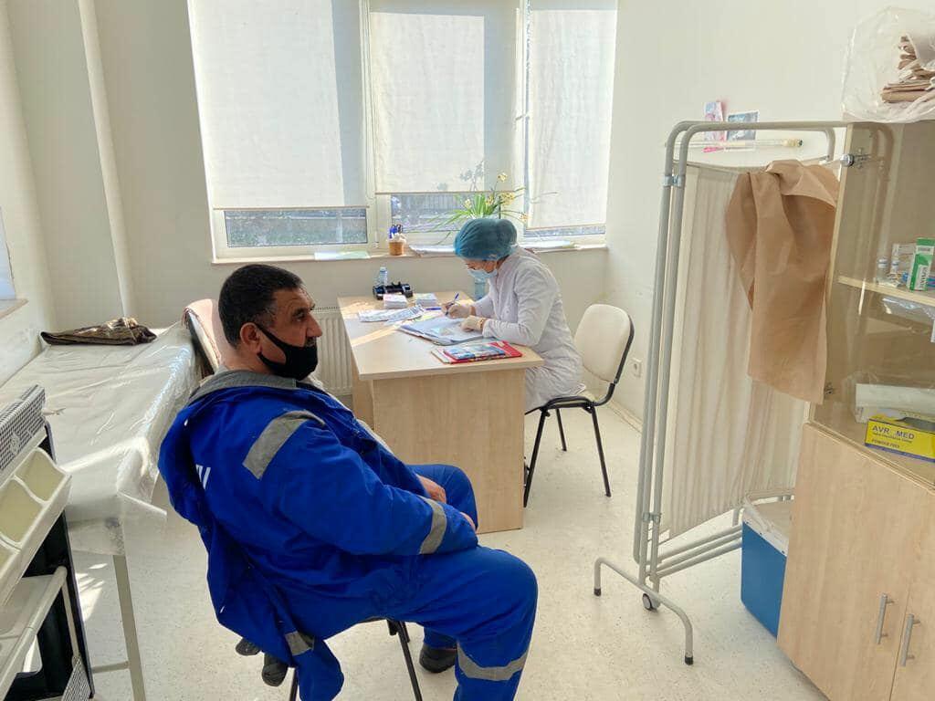 Сотрудники Бакинского порта прошли вакцинацию против коронавируса