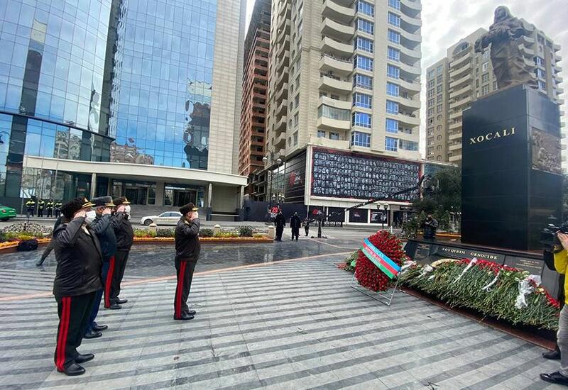 Руководство Минобороны Азербайджана посетило памятник Ходжалинскому геноциду