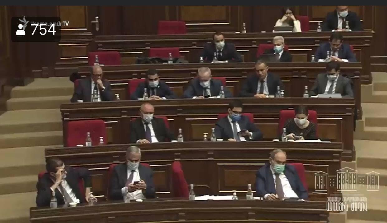 Пашинян приехал в парламент в нетрезвом состоянии