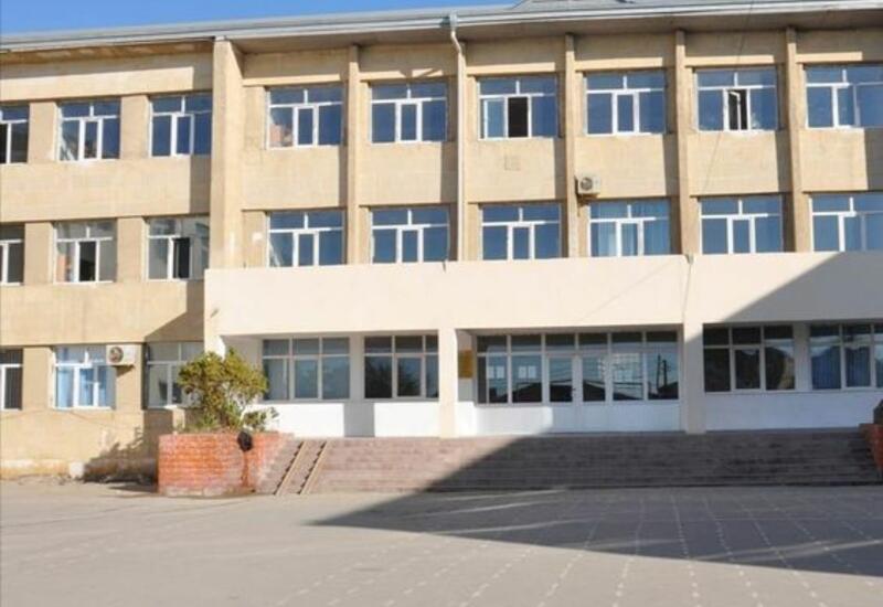 В этой бакинской школе возобновился учебный процесс в очной форме