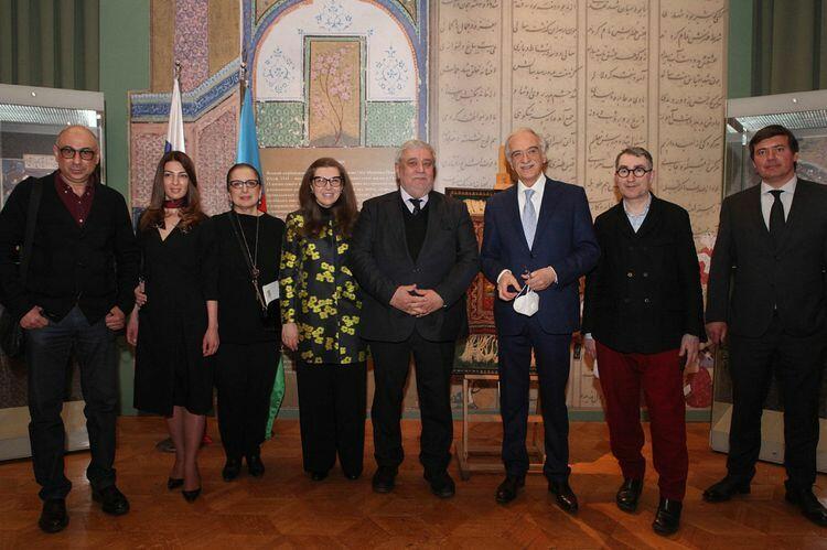 В Москве открылась выставка, посвященная 880-летию Низами