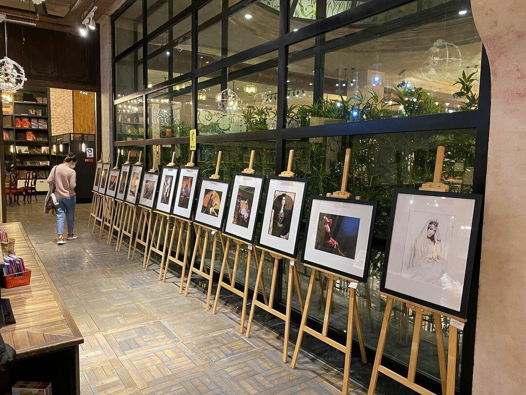 В Бакинском книжном центре представлена фотовыставка "7 gözəl"