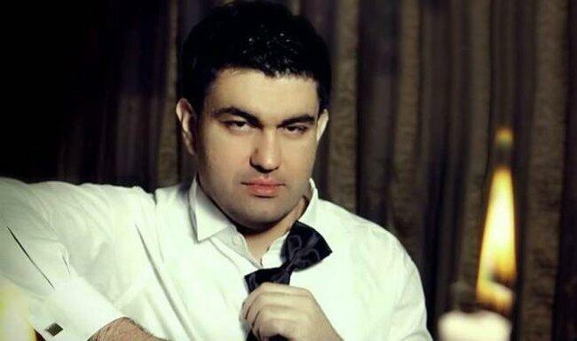 Известный азербайджанский певец заразился коронавирусом